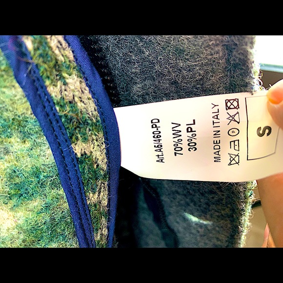 Beautiful Wool Military Grade Italian Long Coat - Picture 13 of 15